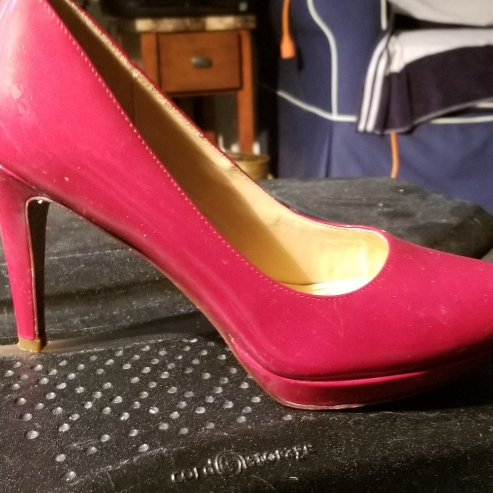 shoes - Picture 3 of 4